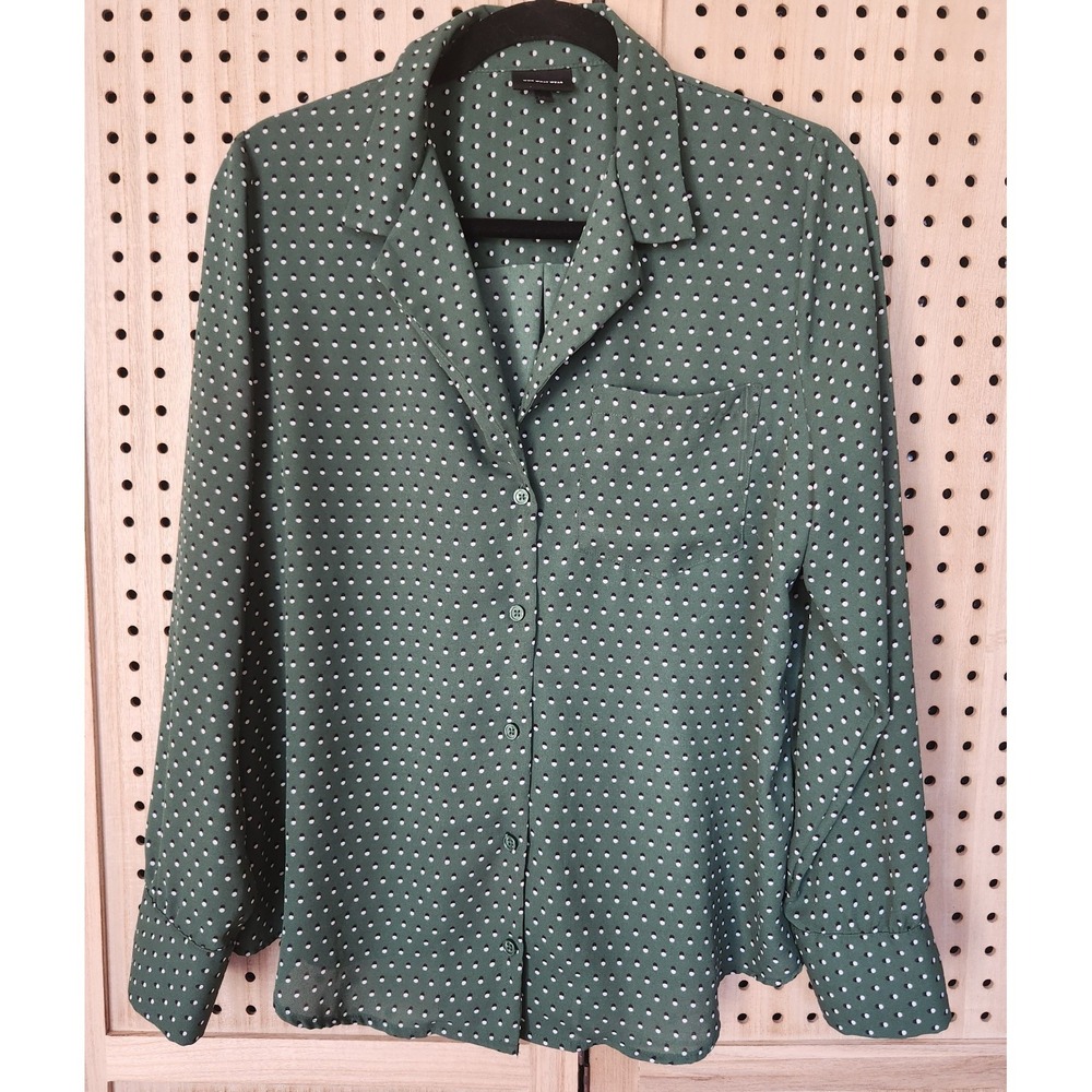 Who What Wear Green Polka Dot Button-Down Shirt
